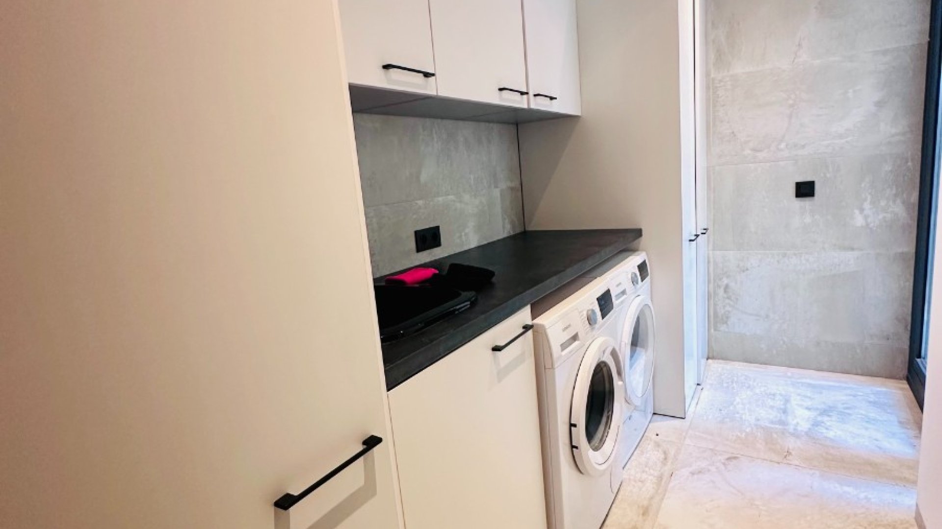 Resale - Villa -
Rojales