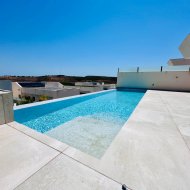 Resale - Villa -
Rojales