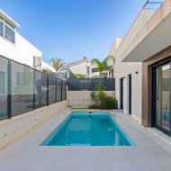 Resale - Villa -
San Fulgencio - La Marina