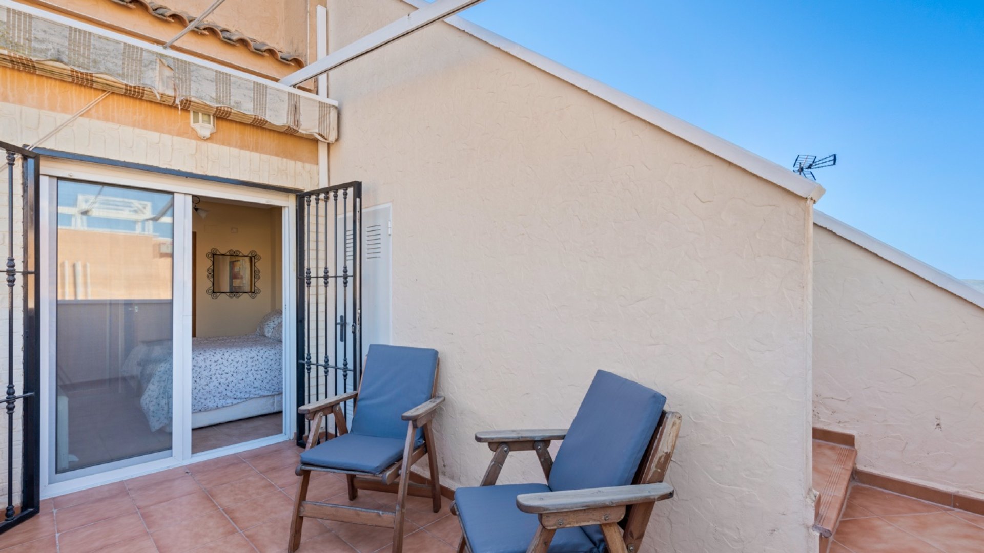 Resale - Villa -
San Fulgencio - La Marina