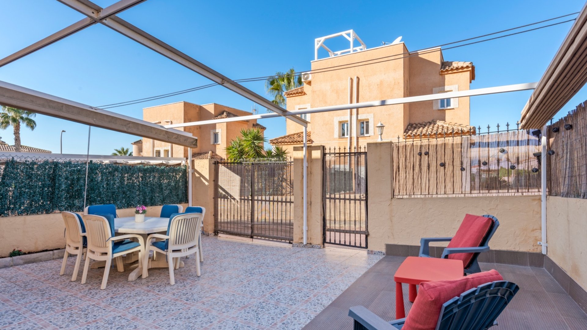 Resale - Villa -
San Fulgencio - La Marina