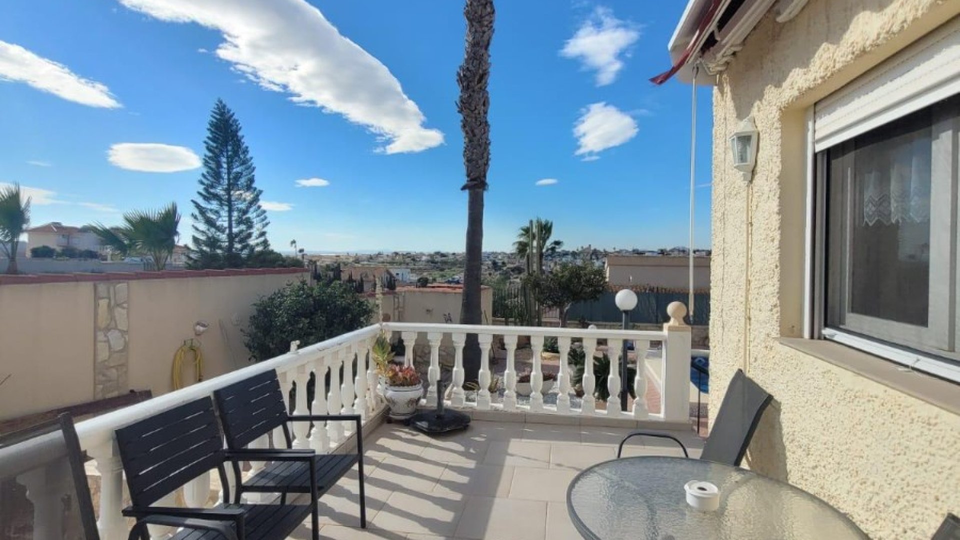 Resale - Villa -
San Fulgencio - Urbanización La Marina