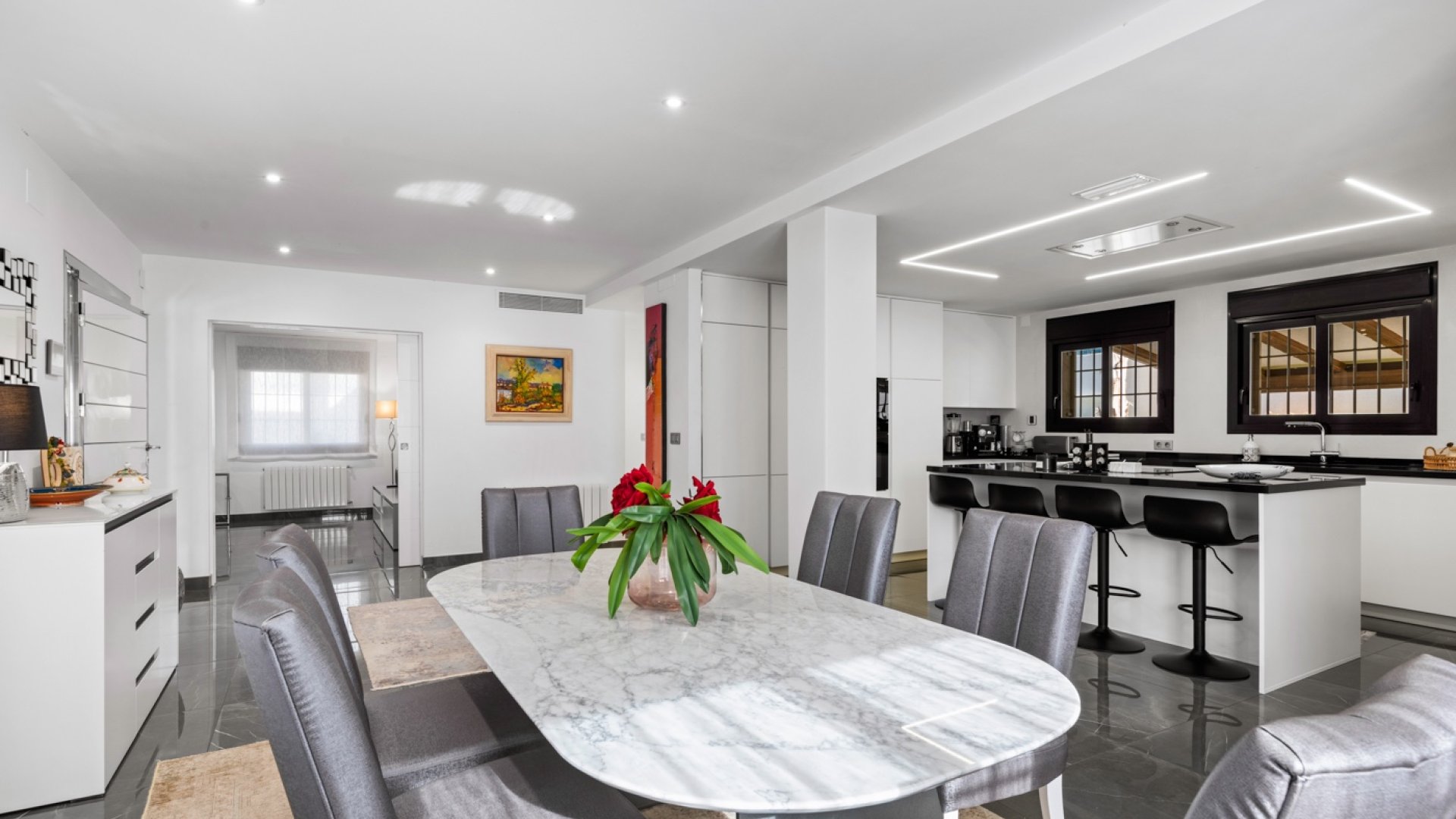 Resale - Villa -
San Juan - Frank Espinós