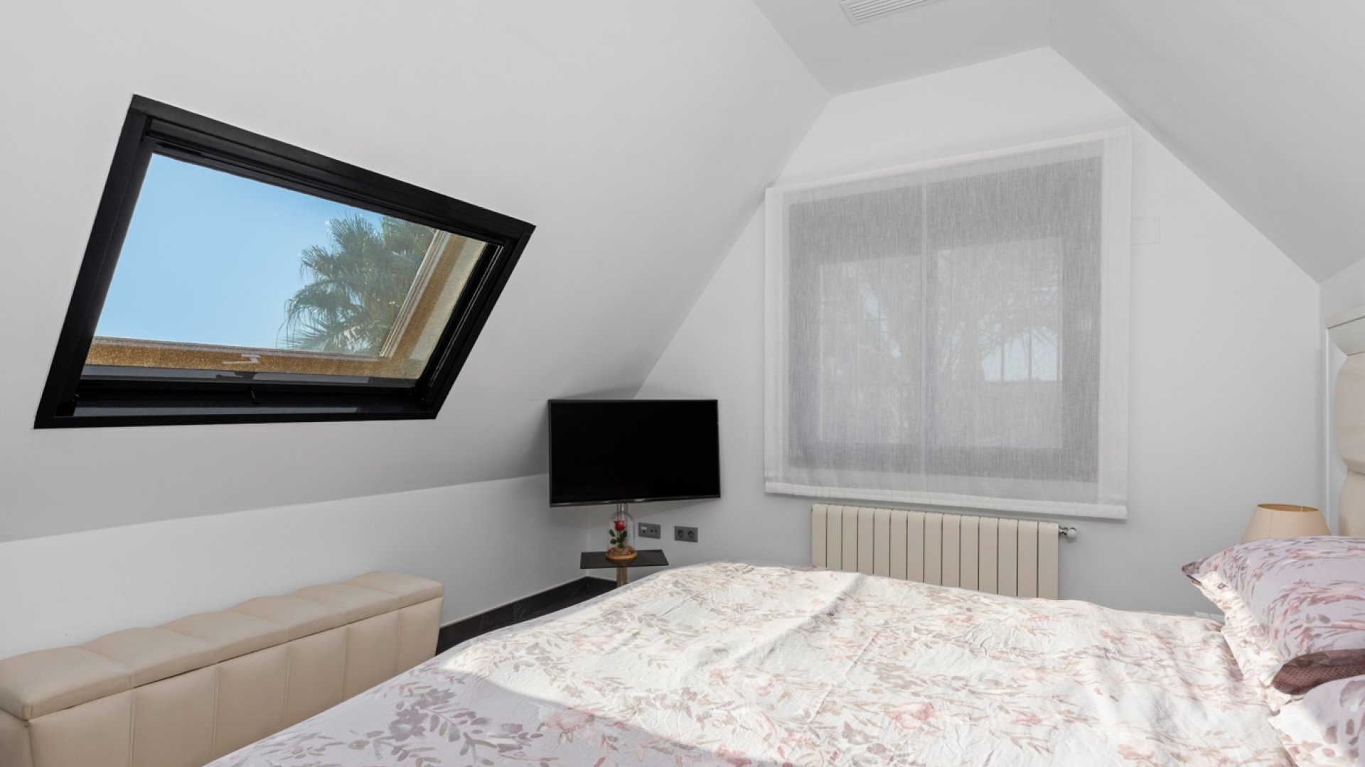 Resale - Villa -
San Juan - Frank Espinós