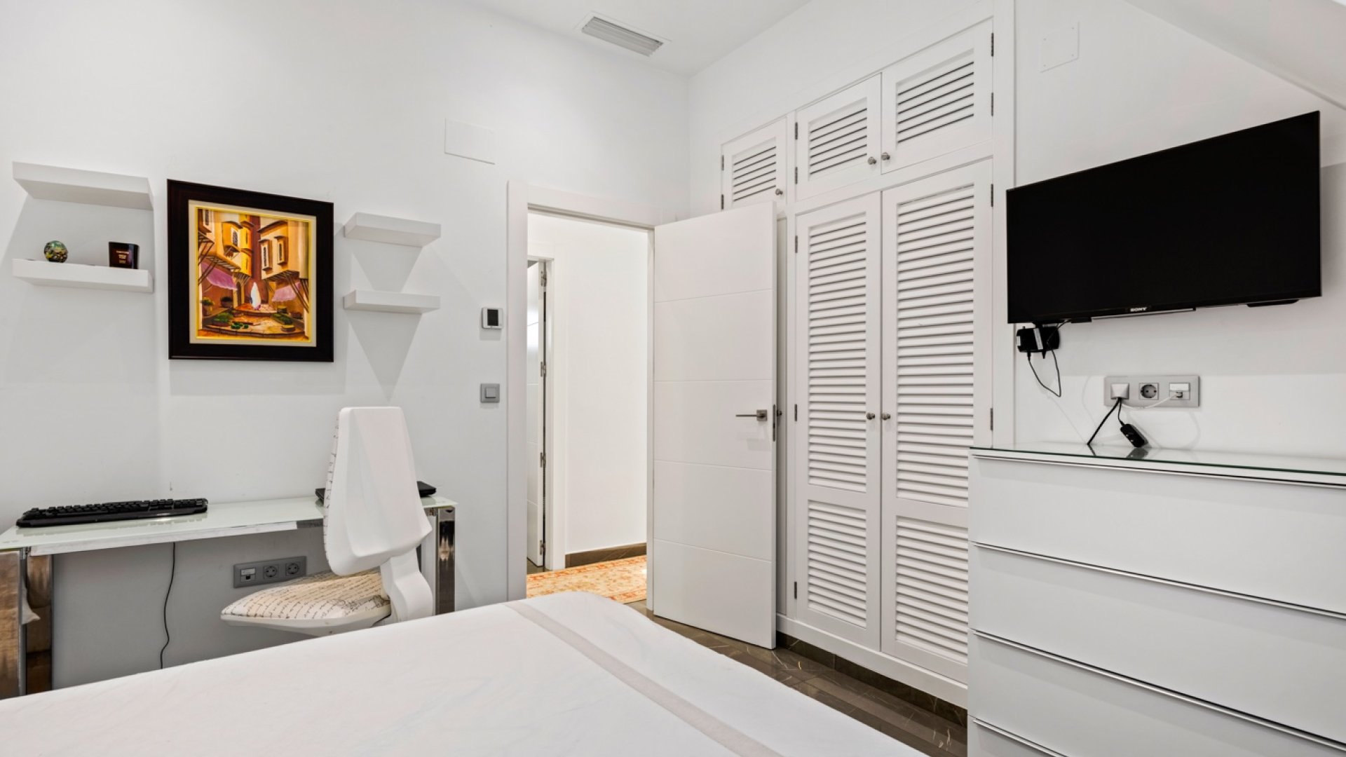 Resale - Villa -
San Juan - Frank Espinós