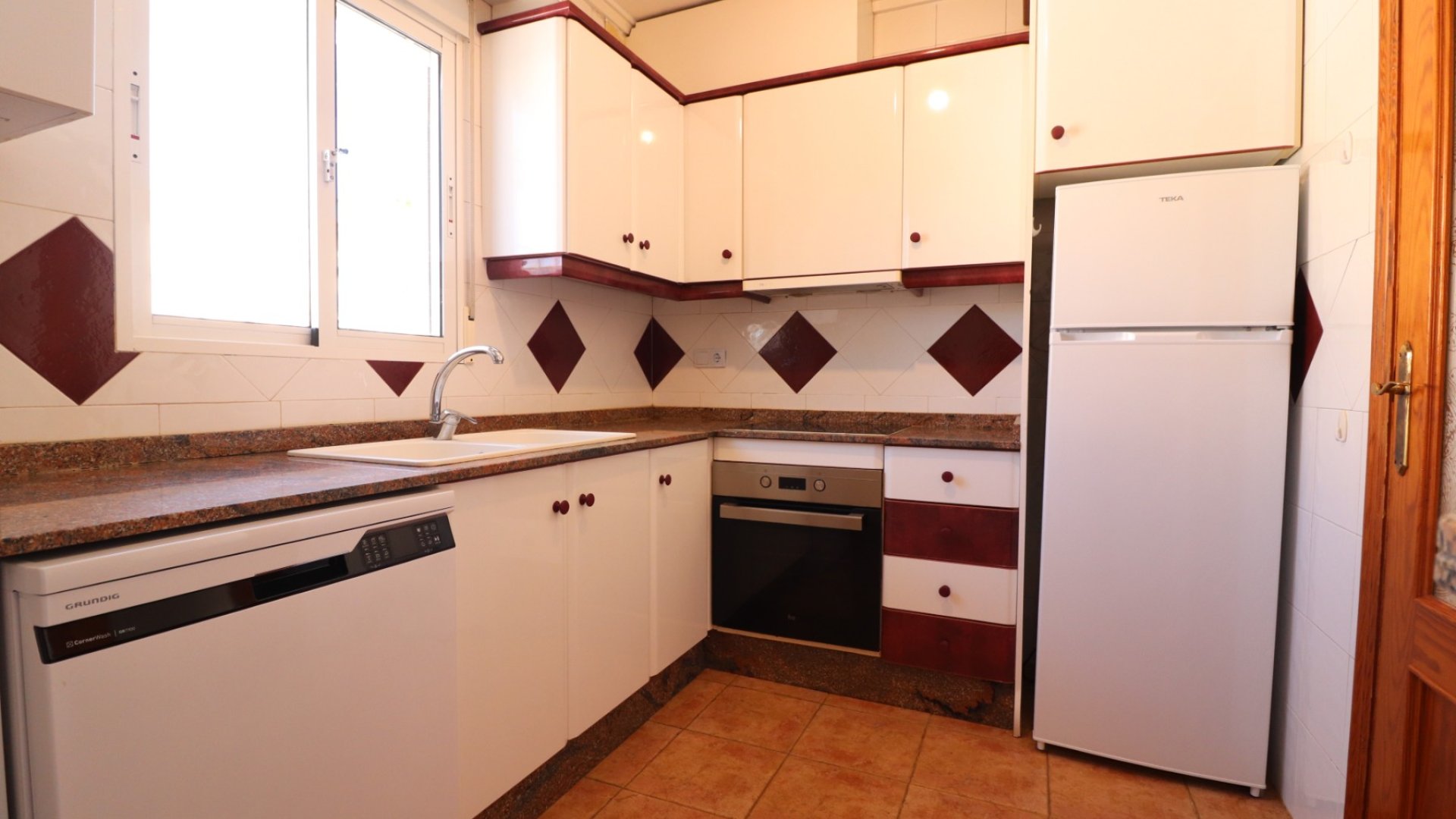 Resale - Villa -
San Miguel de Salinas - Lake View Mansions