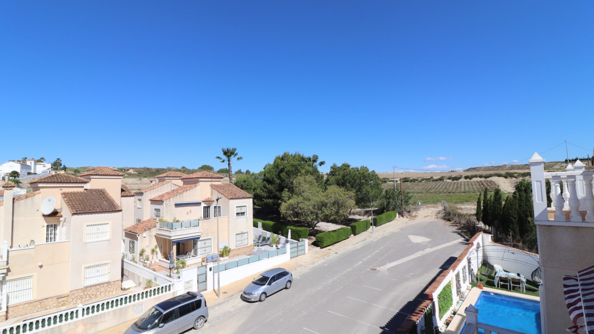 Resale - Villa -
San Miguel de Salinas - Lake View Mansions