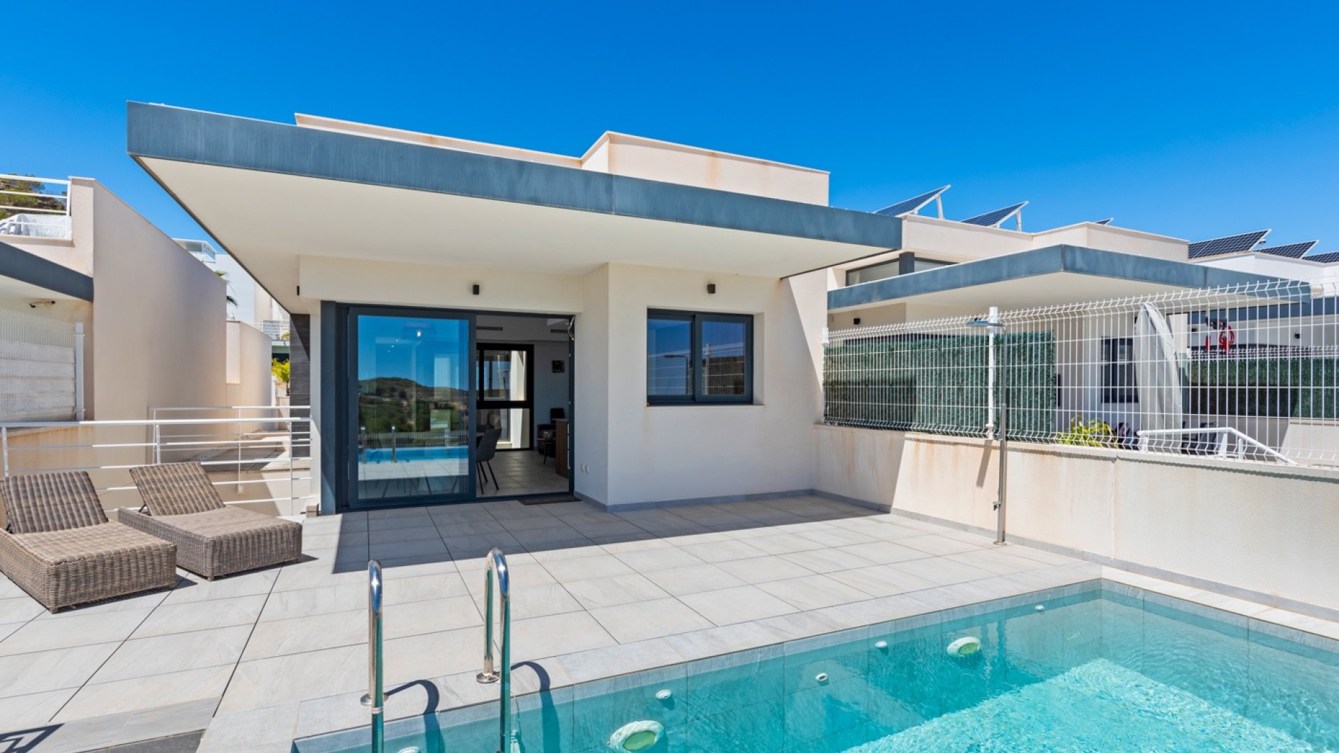 Resale - Villa -
San Miguel de Salinas - Orihuela Costa