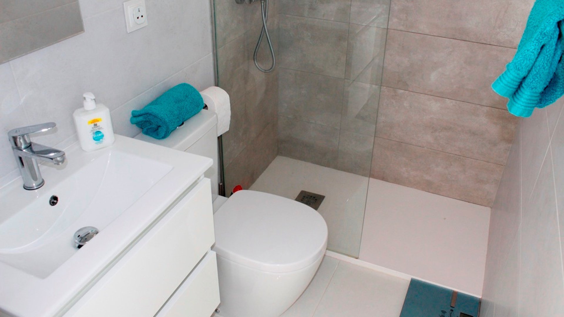 Resale - Villa -
San Miguel de Salinas