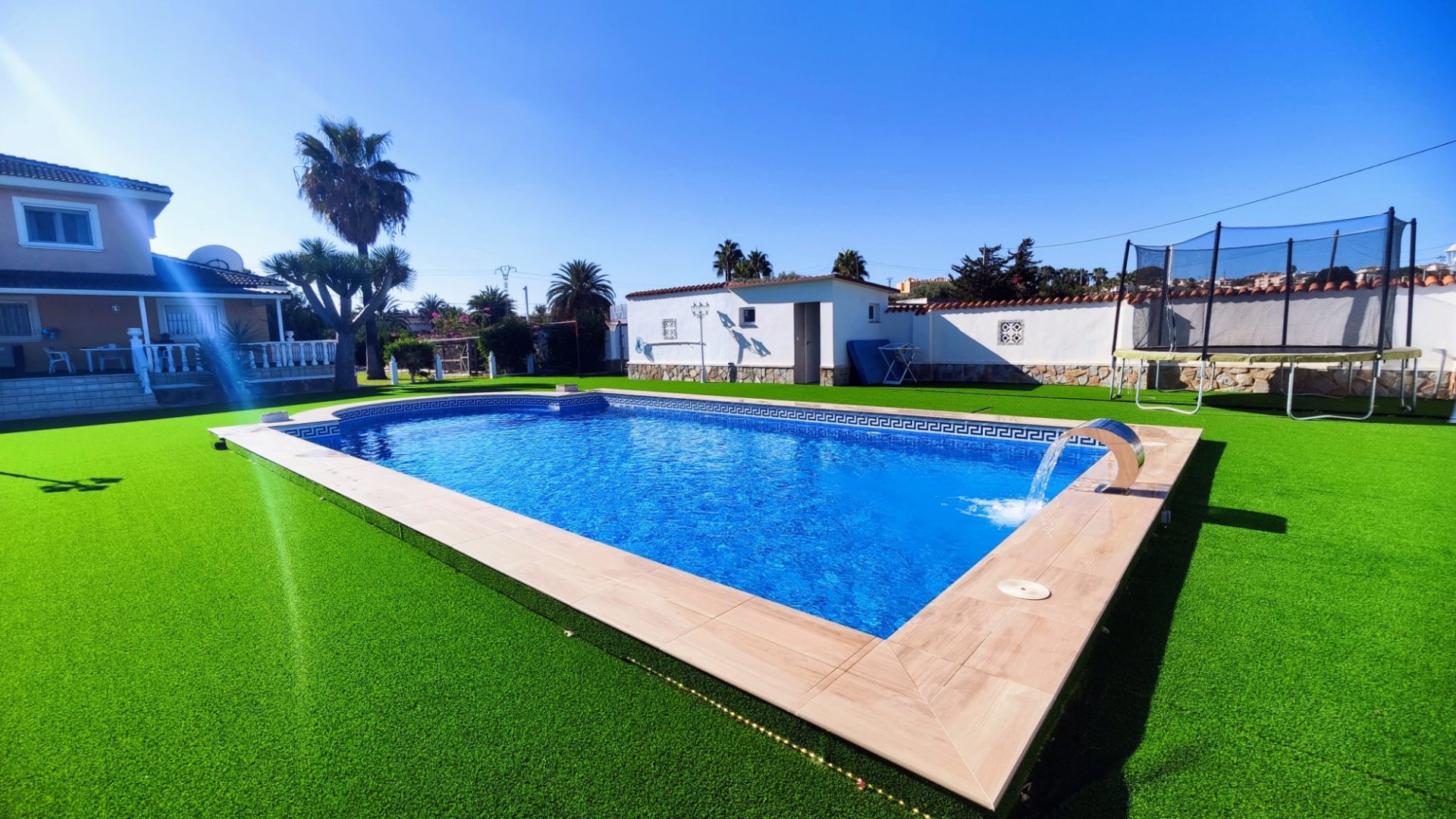 Resale - Villa -
San Miguel de Salinas
