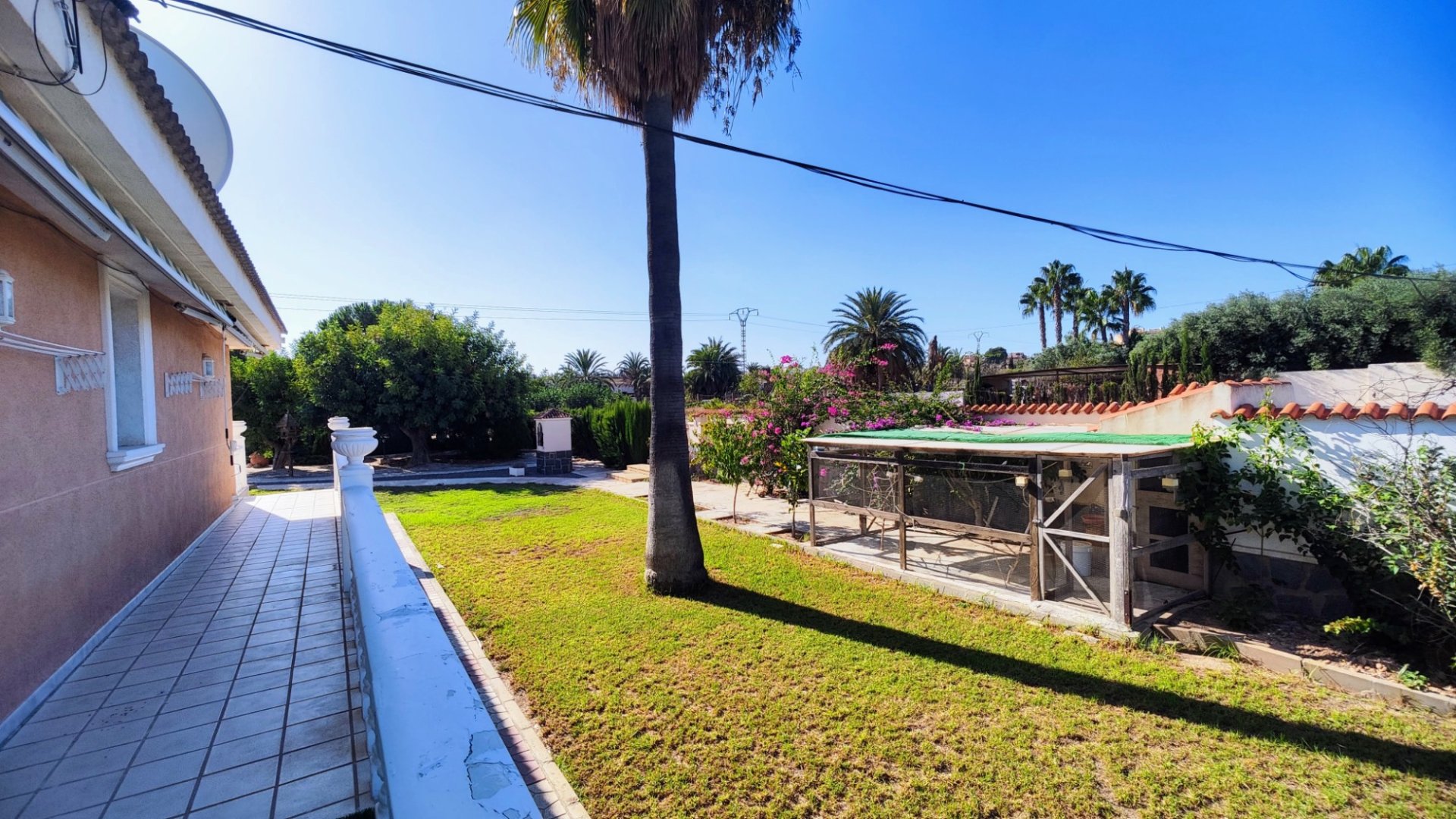 Resale - Villa -
San Miguel de Salinas