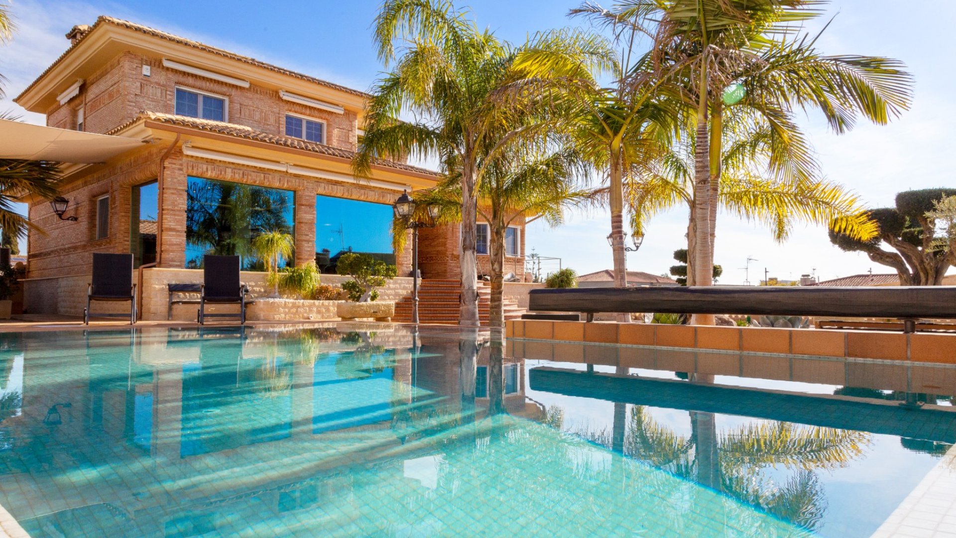 Resale - Villa -
San Vicente del Raspeig - Los Girasoles