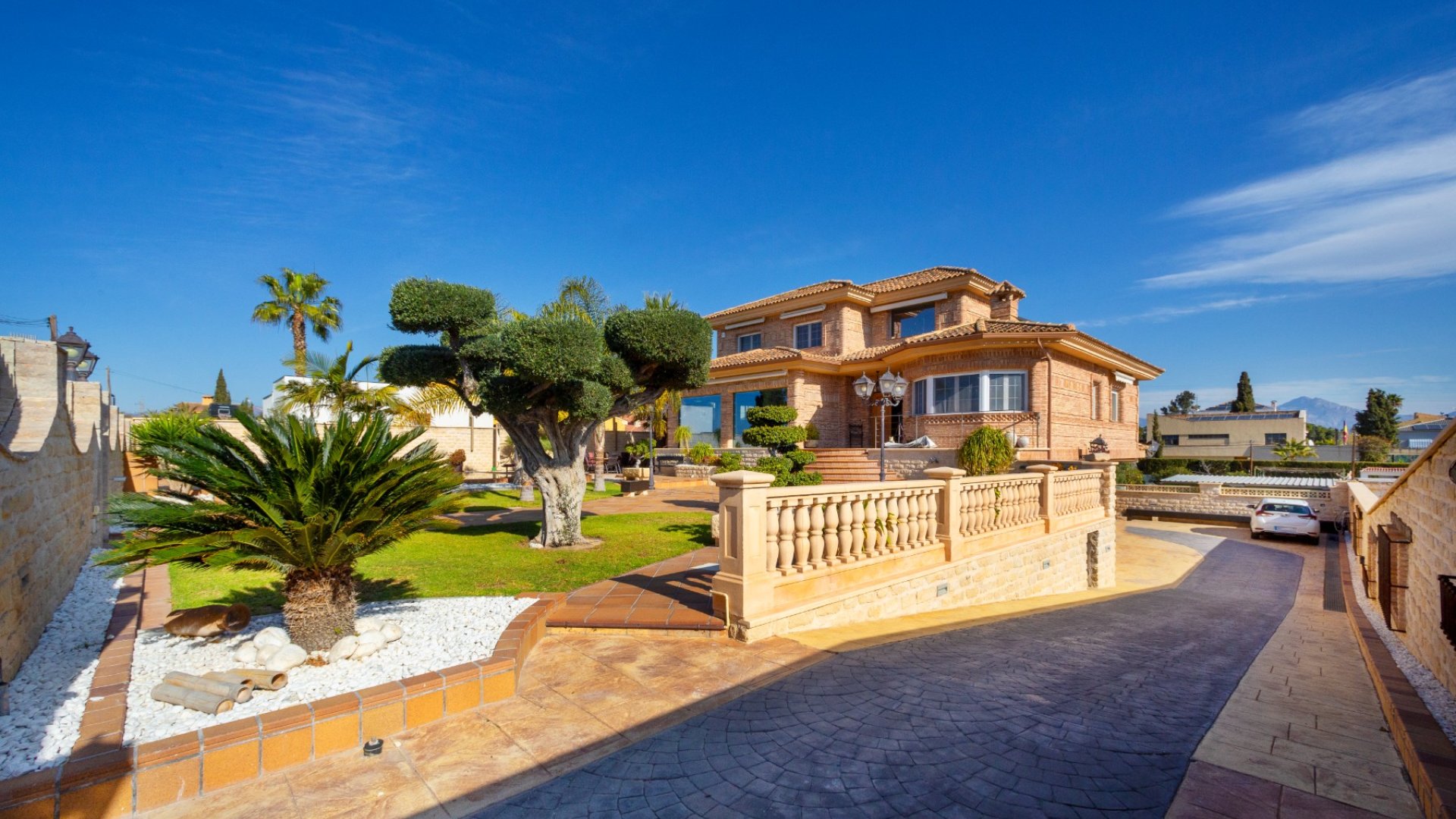 Resale - Villa -
San Vicente del Raspeig - Los Girasoles