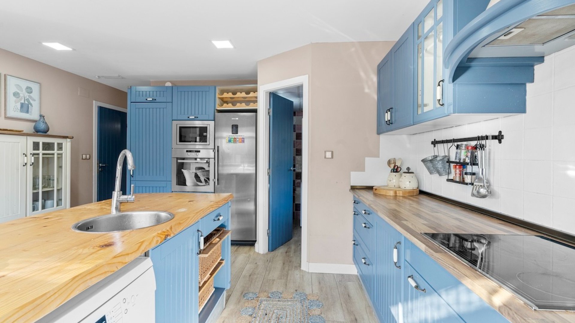 Resale - Villa -
Santa Pola - El Poble Llevanti