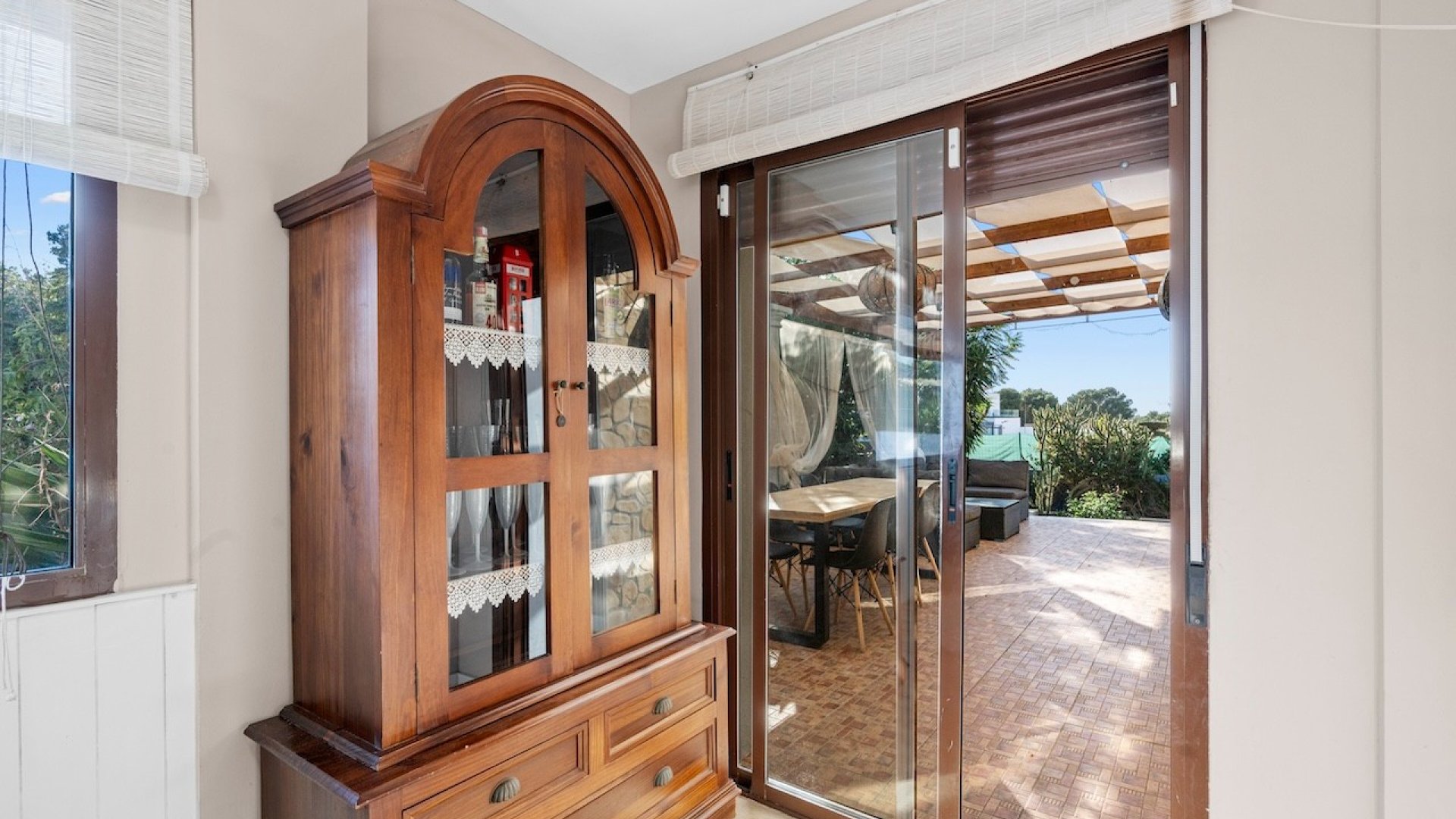 Resale - Villa -
Santa Pola - El Poble Llevanti