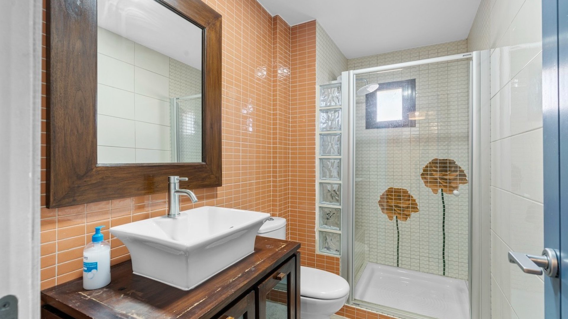 Resale - Villa -
Santa Pola - El Poble Llevanti