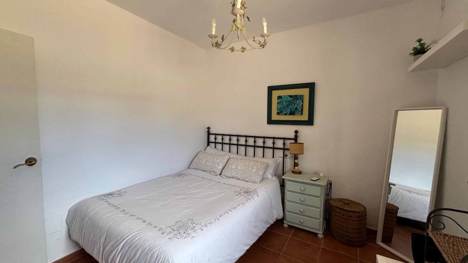 Resale - Villa -
Santa Pola