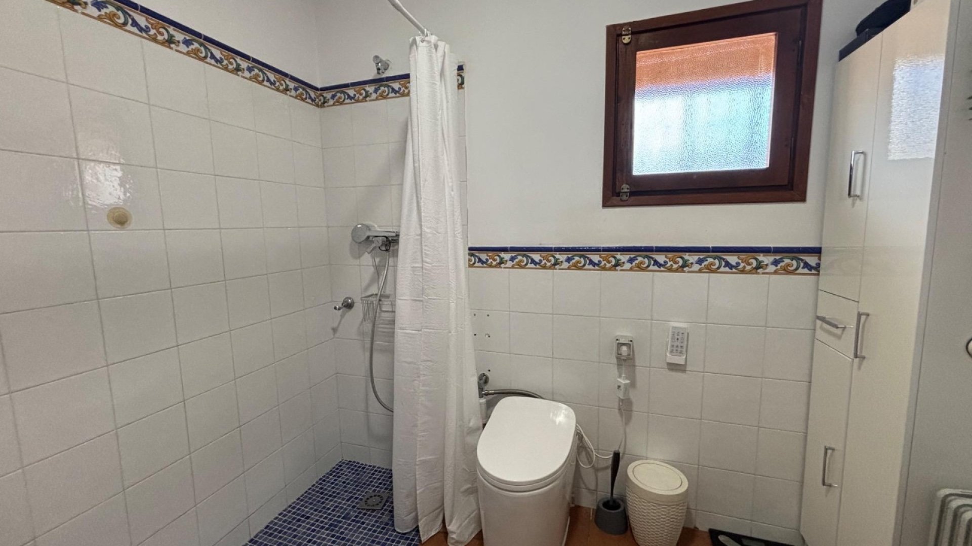 Resale - Villa -
Santa Pola