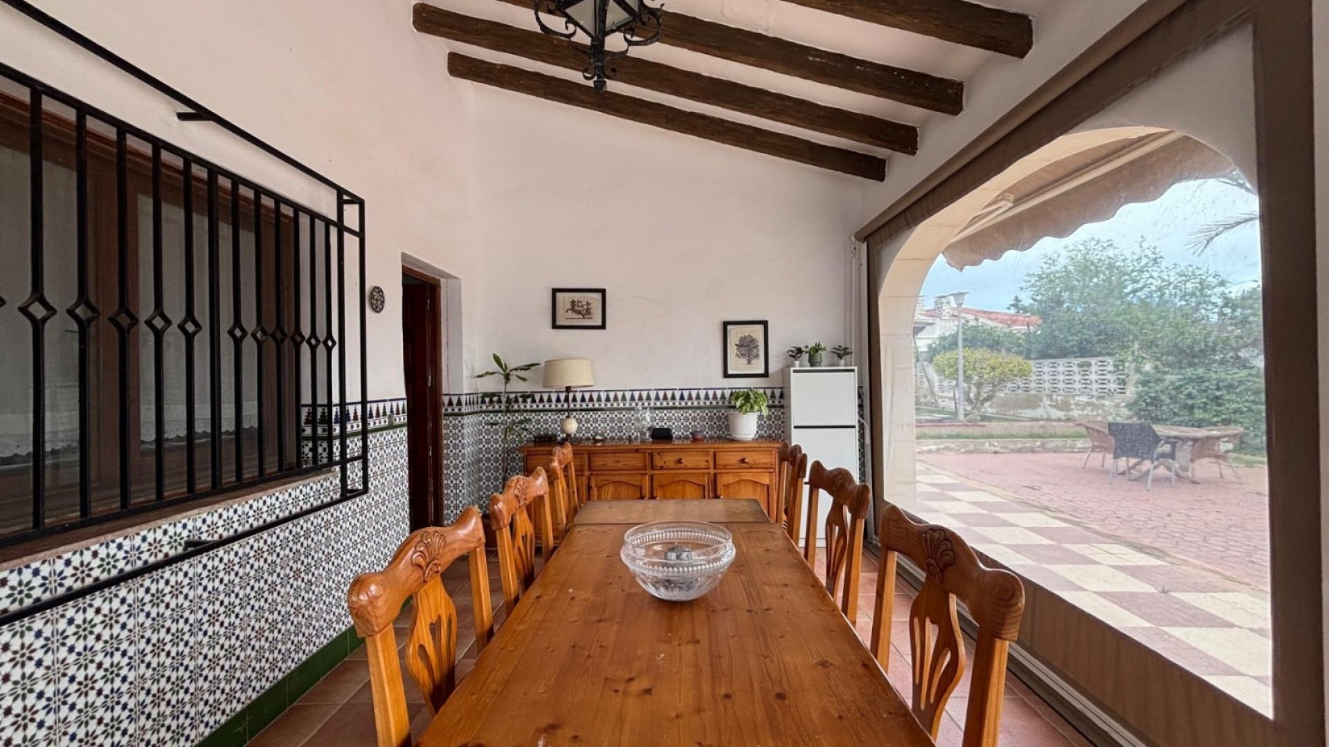 Resale - Villa -
Santa Pola