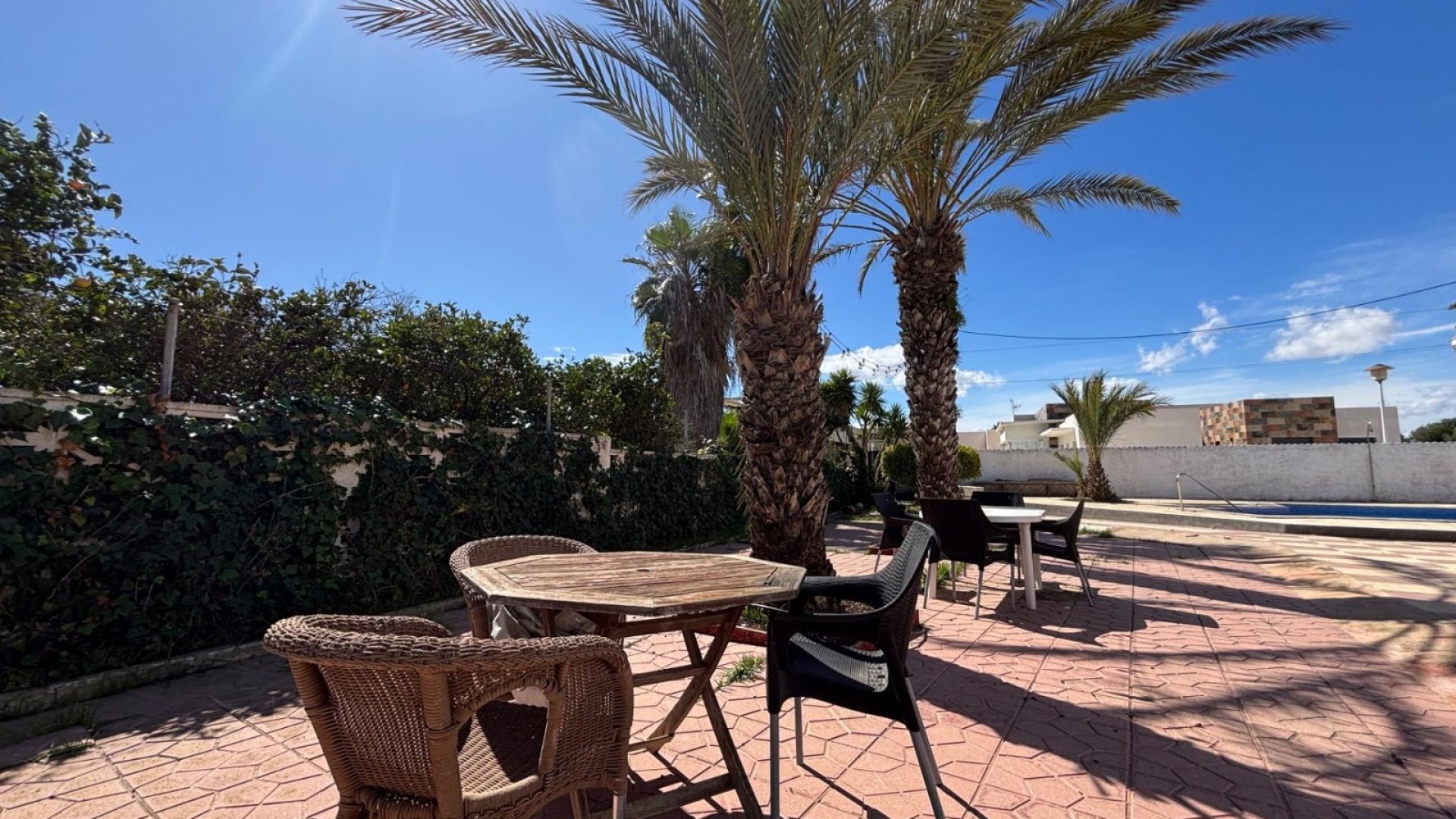 Resale - Villa -
Santa Pola