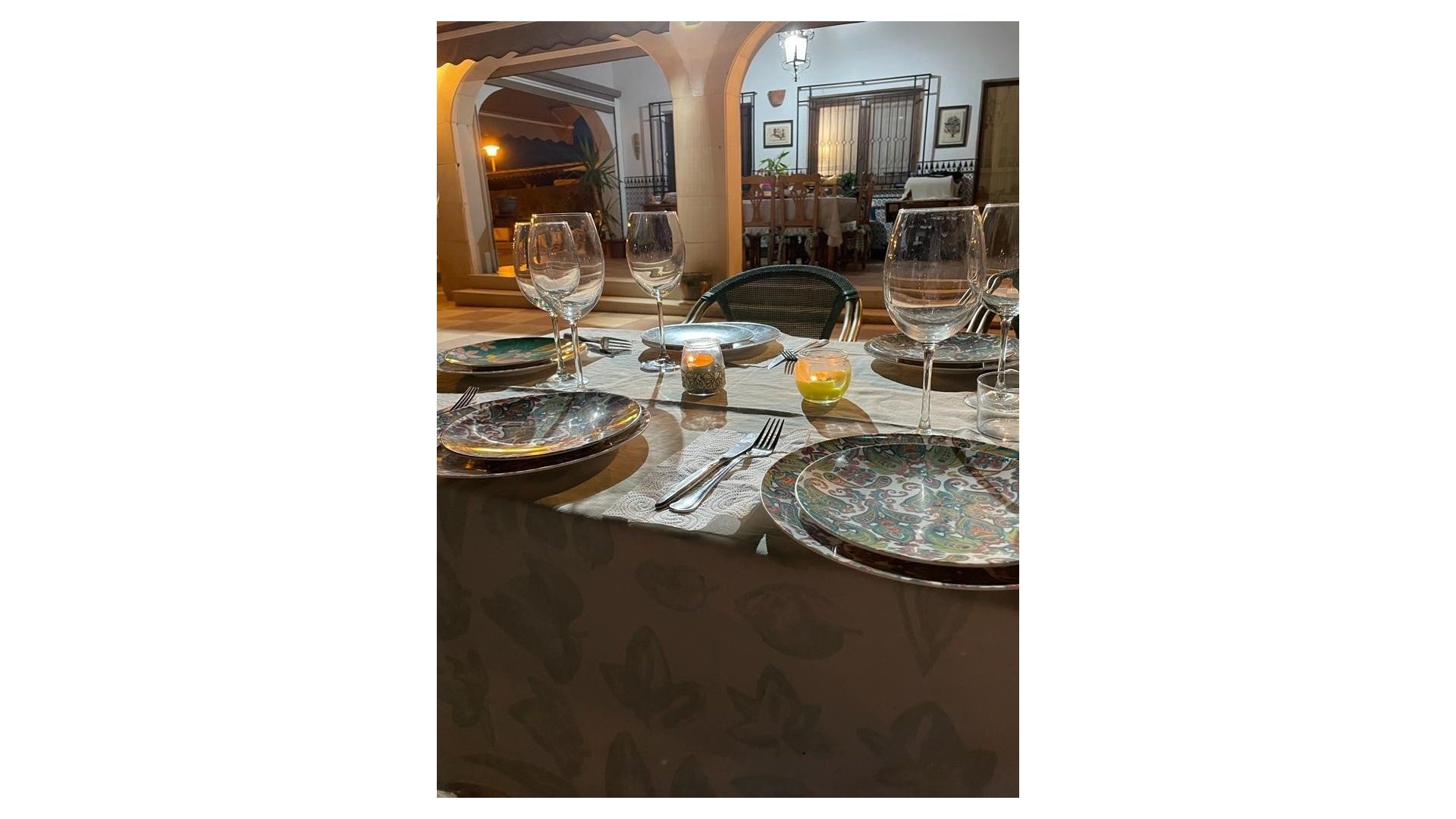 Resale - Villa -
Santa Pola