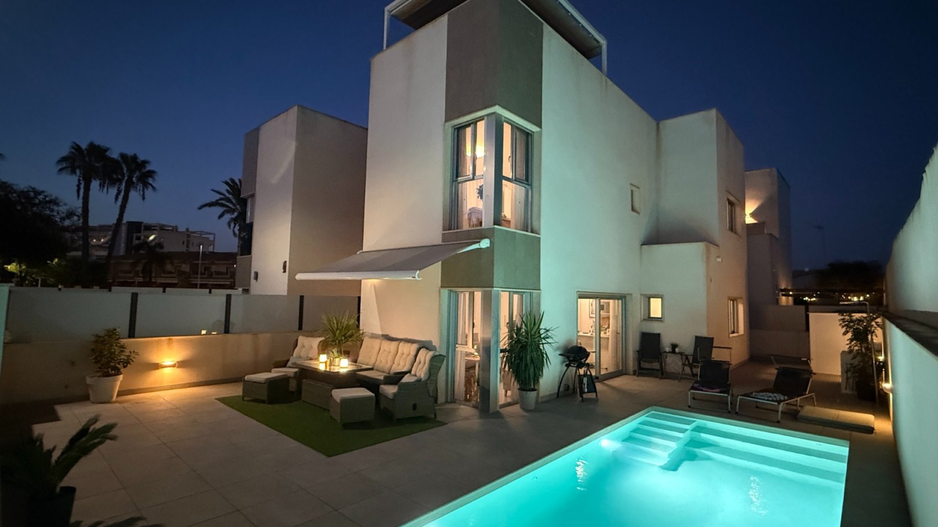Resale - Villa -
Santiago de la Ribera - Zona De La Playa