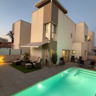 Resale - Villa -
Santiago de la Ribera - Zona De La Playa