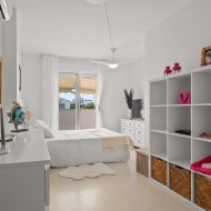 Resale - Villa -
Torre de la Horadada - Pueblo Latino