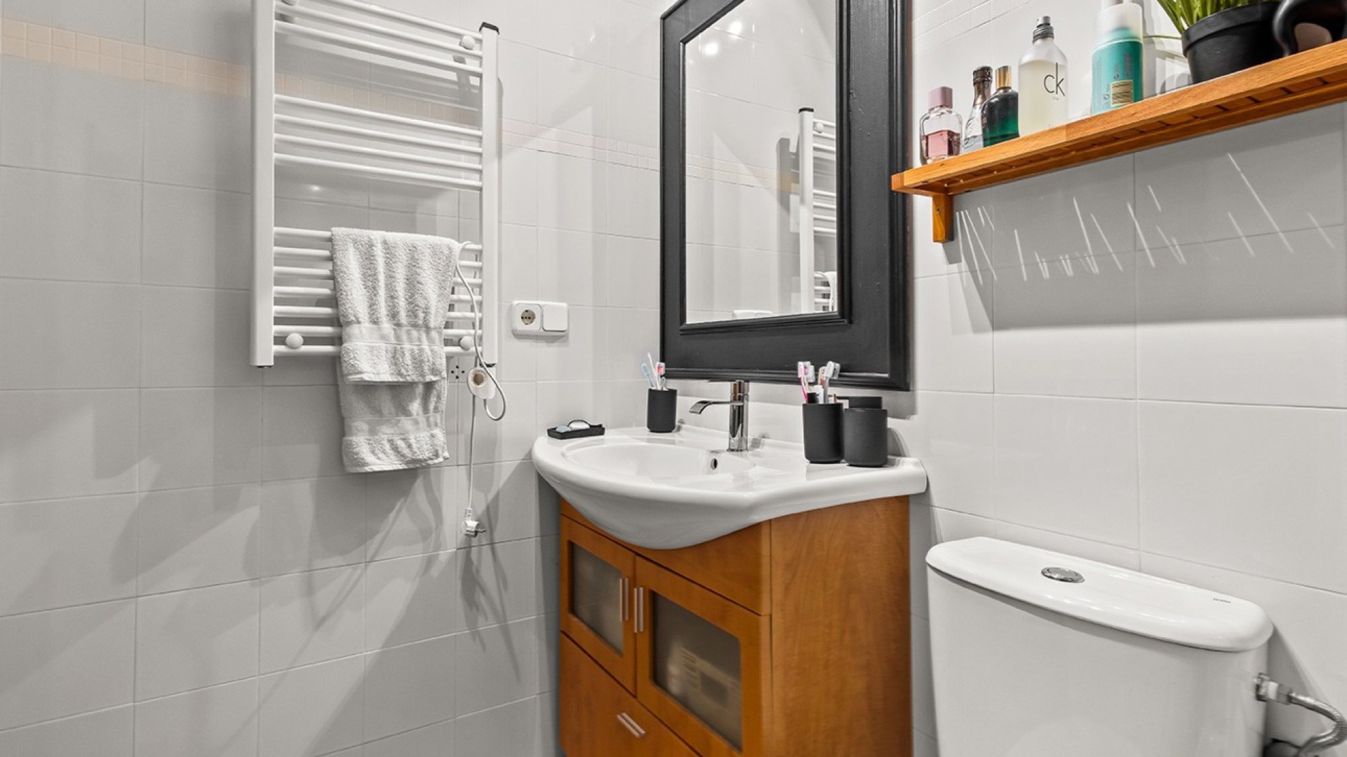 Resale - Villa -
Torre de la Horadada - Pueblo Latino