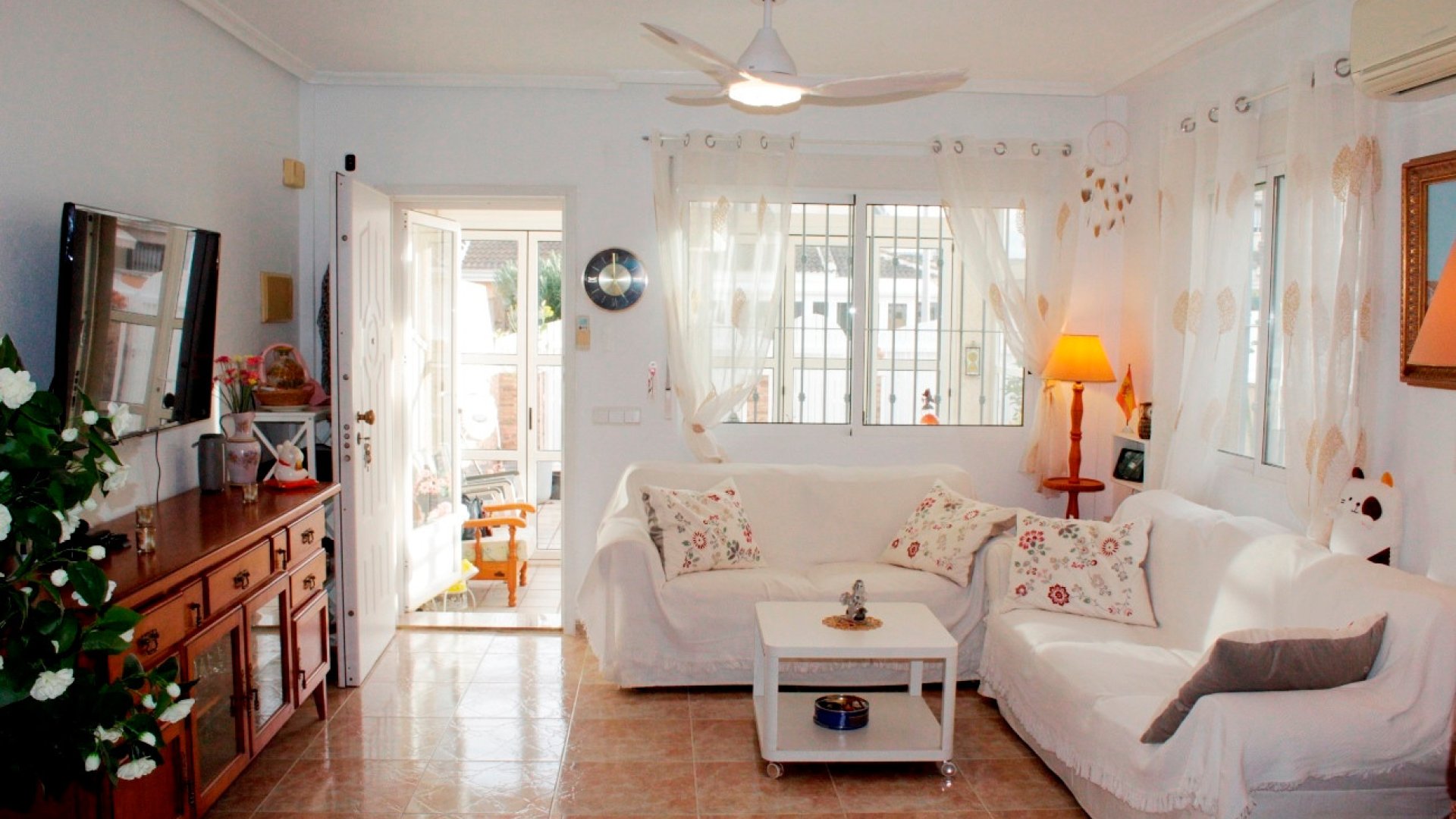 Resale - Villa -
Torre de la Horadada