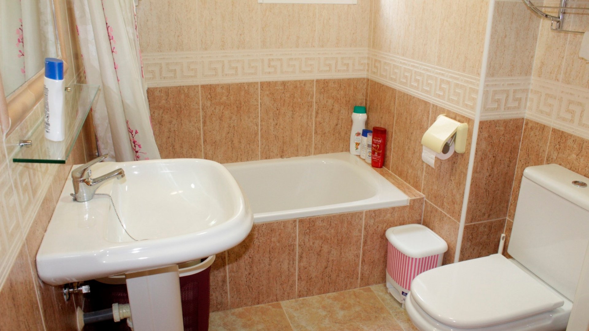 Resale - Villa -
Torre de la Horadada