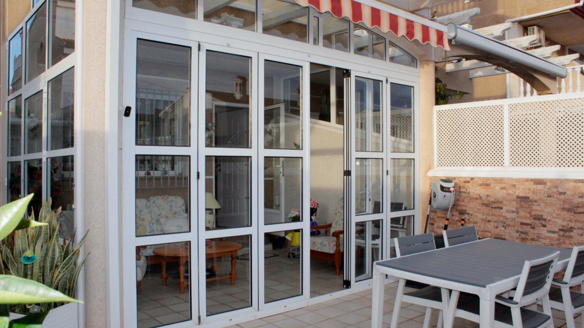 Resale - Villa -
Torre de la Horadada