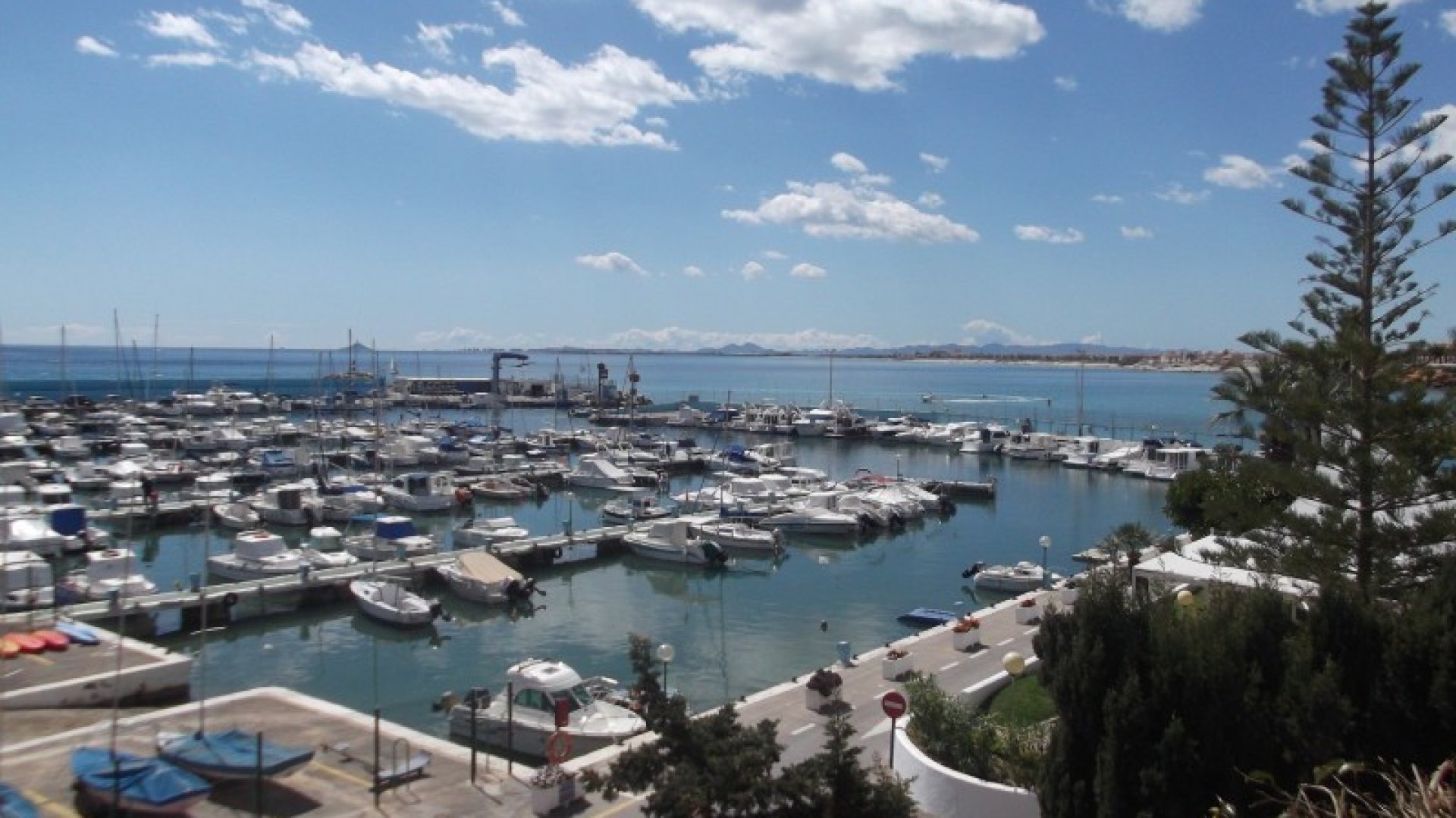 Resale - Villa -
Torre de la Horadada