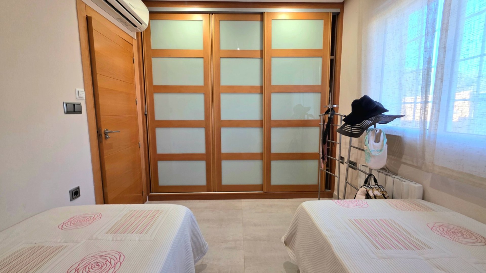 Resale - Villa -
Torrevieja - Cabo Cervera