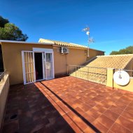 Resale - Villa -
Torrevieja - Cabo Cervera