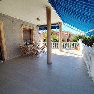 Resale - Villa -
Torrevieja - Center