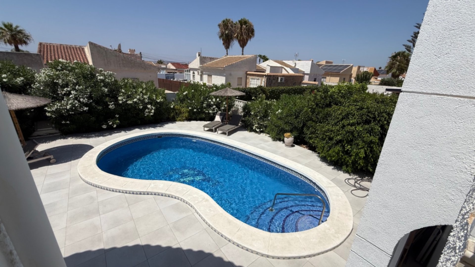 Resale - Villa -
Torrevieja - Costa Blanca Sur