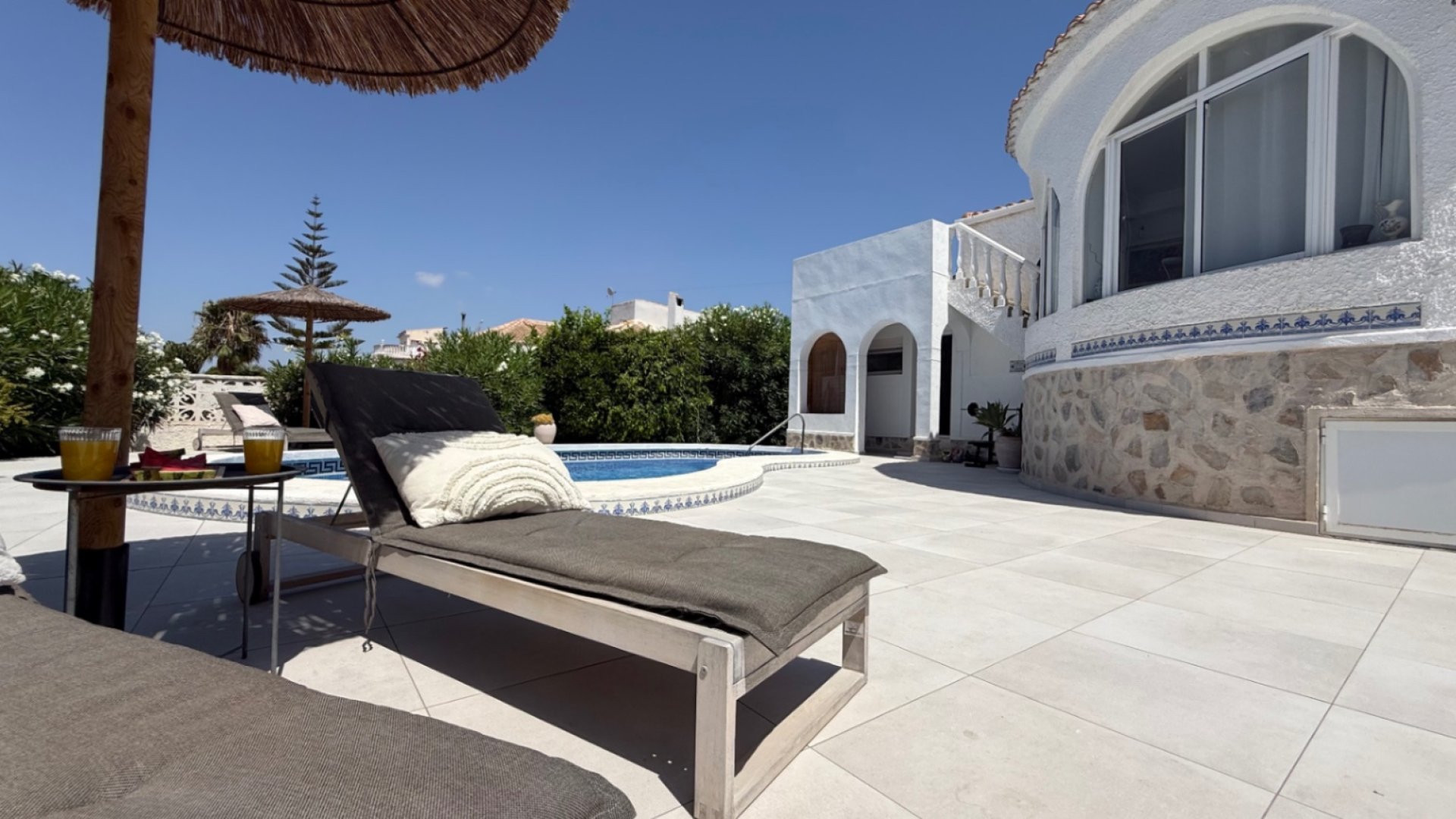 Resale - Villa -
Torrevieja - Costa Blanca Sur