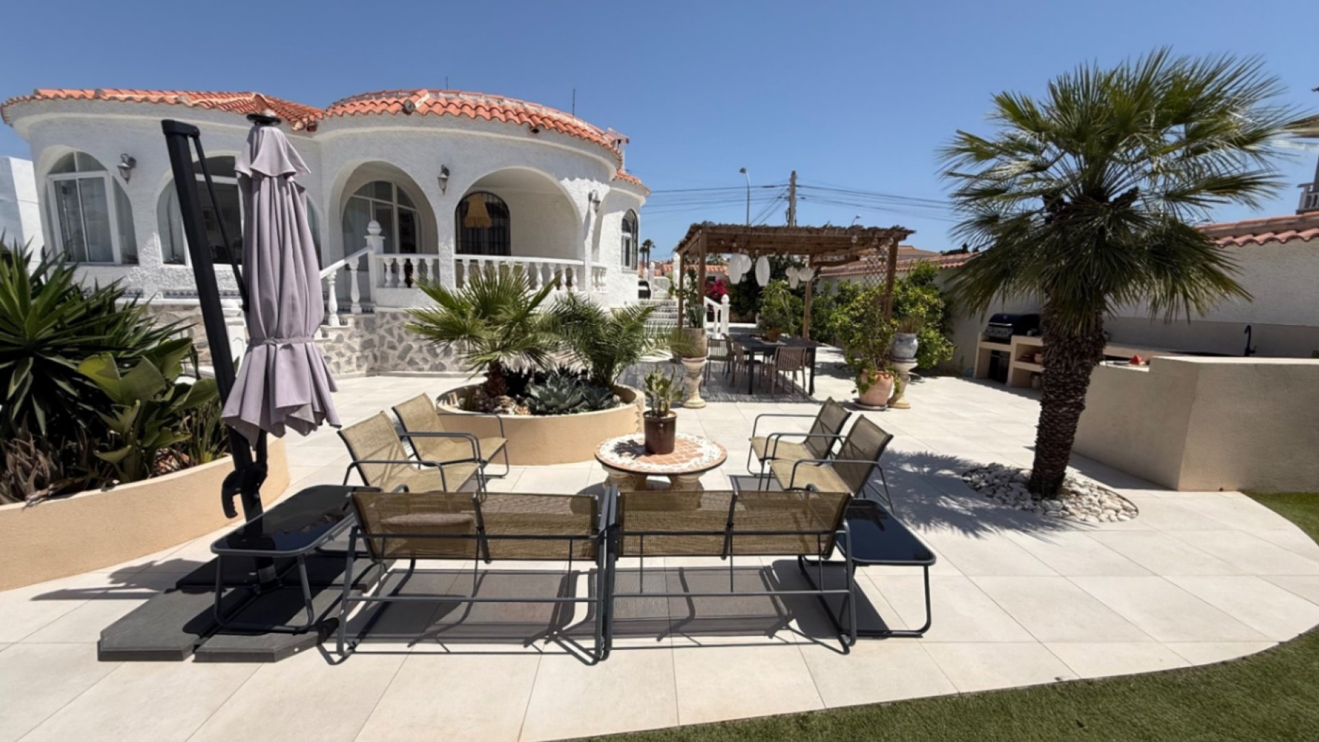 Resale - Villa -
Torrevieja - Costa Blanca