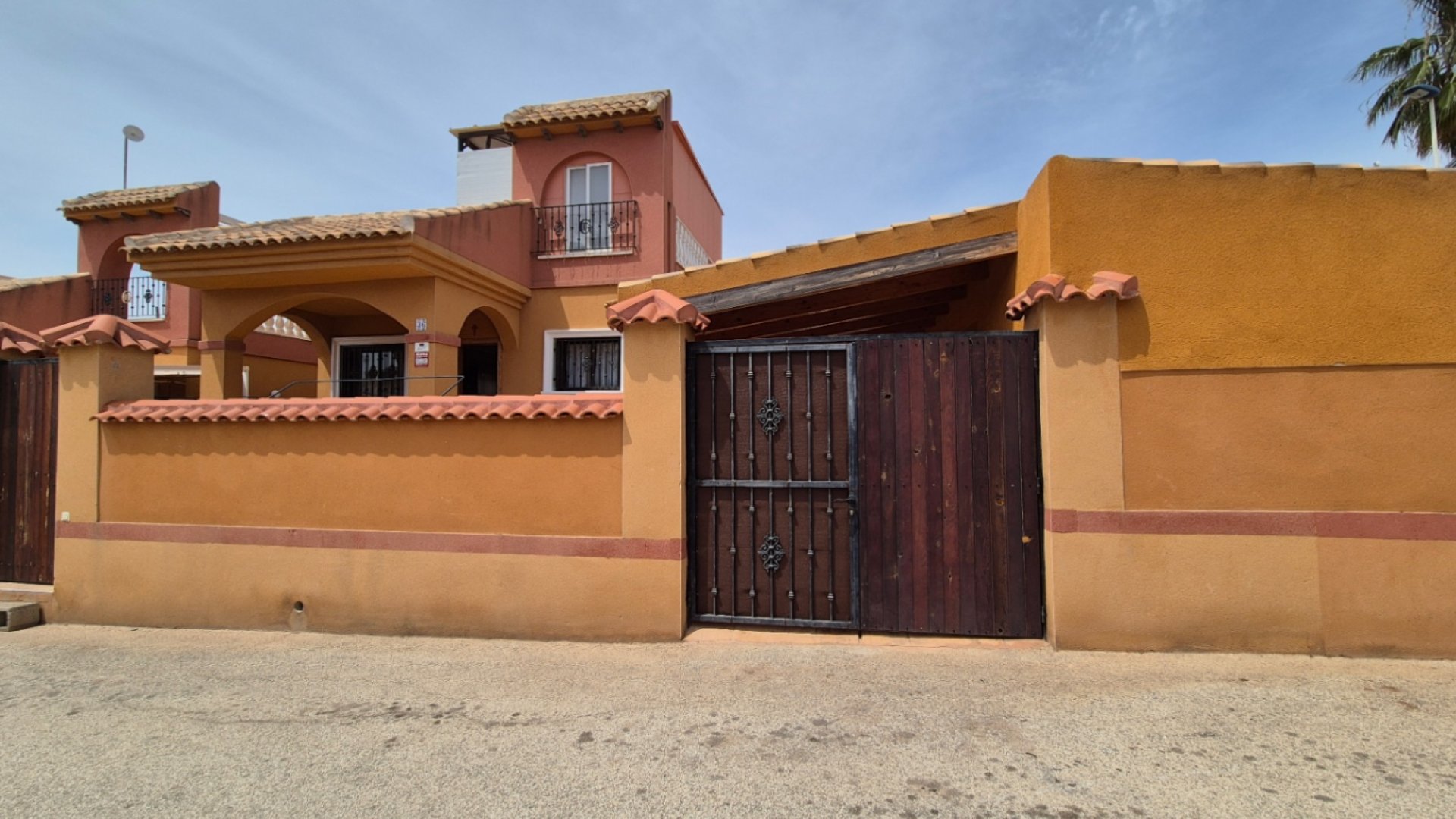 Resale - Villa -
Torrevieja - Costa Blanca