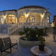 Resale - Villa -
Torrevieja - Costa Blanca
