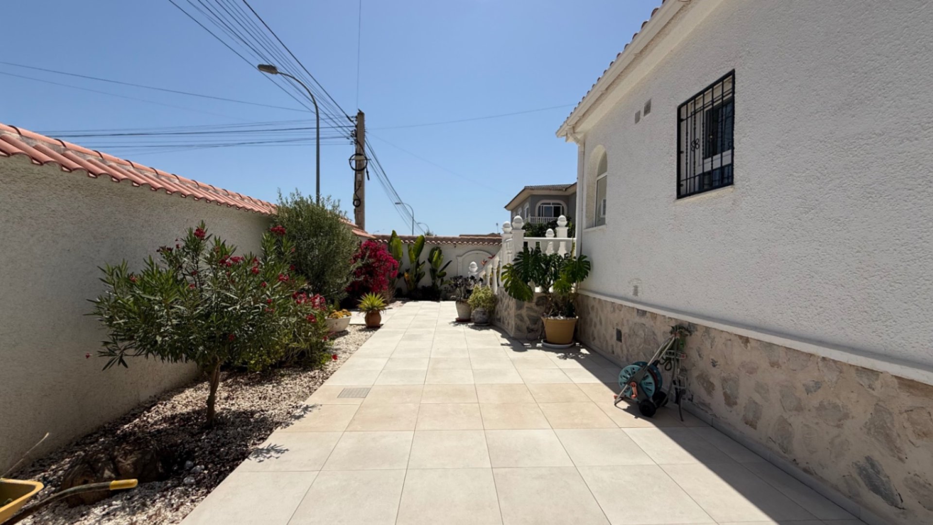 Resale - Villa -
Torrevieja - Costa Blanca