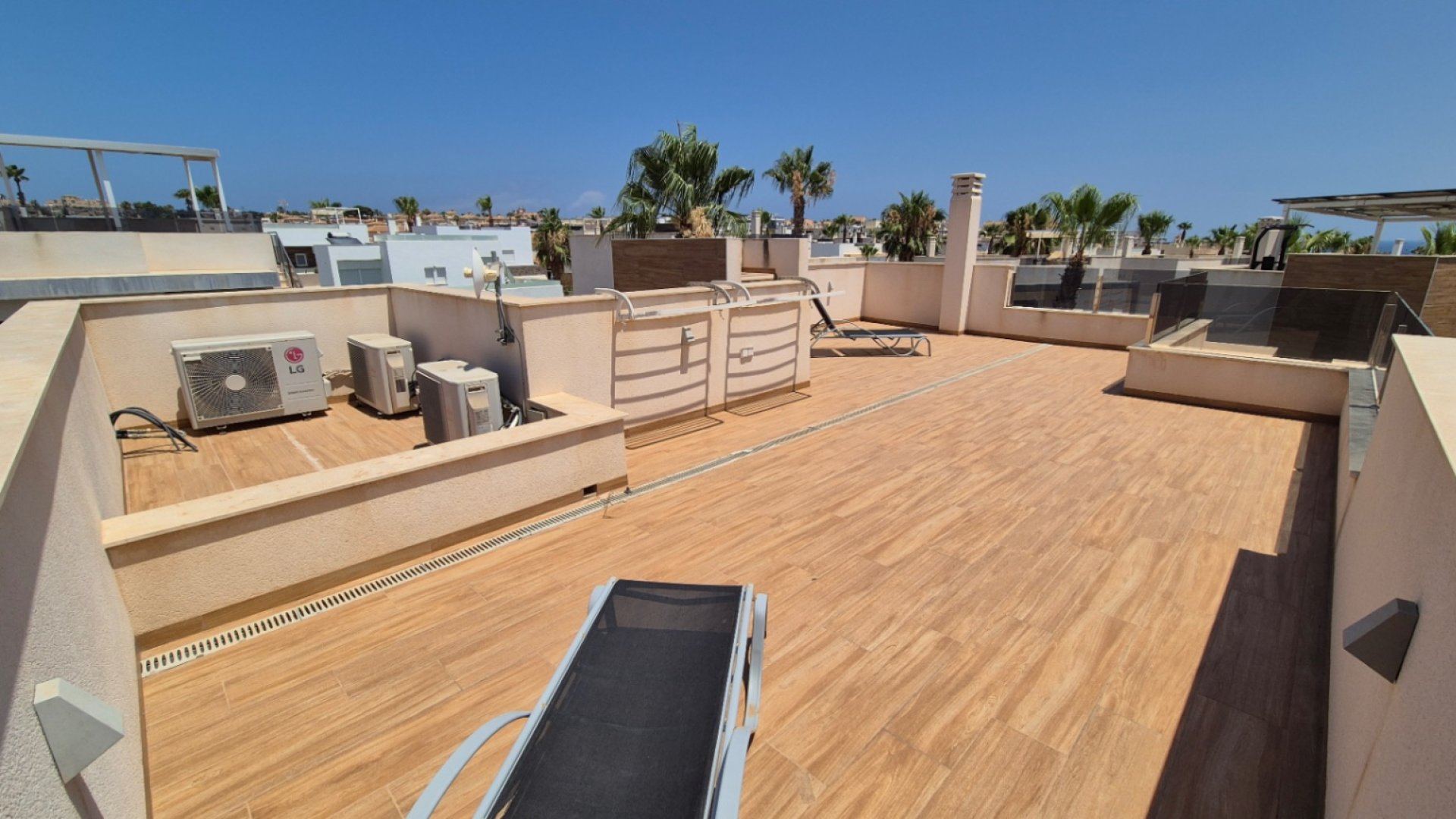 Resale - Villa -
Torrevieja - Costa Blanca