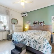 Resale - Villa -
Torrevieja - El Chaparral