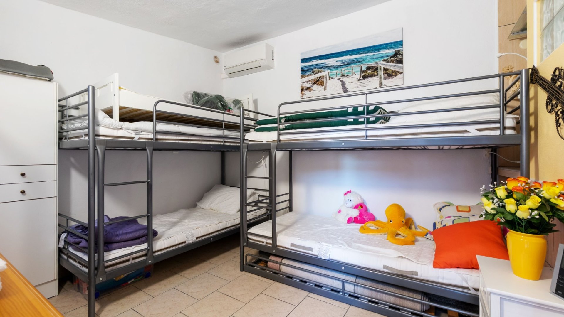 Resale - Villa -
Torrevieja - El Chaparral