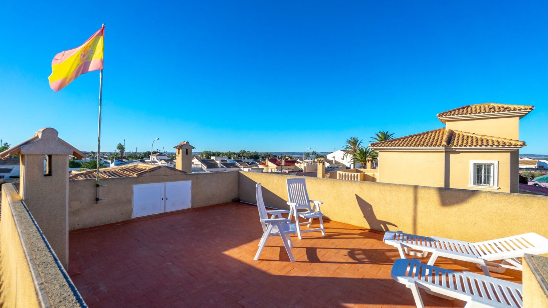 Resale - Villa -
Torrevieja - El Chaparral