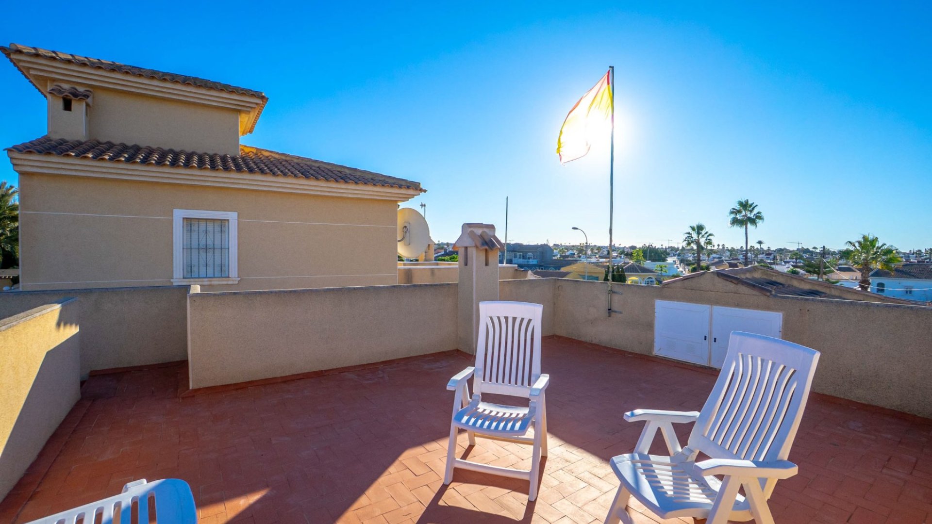 Resale - Villa -
Torrevieja - El Chaparral