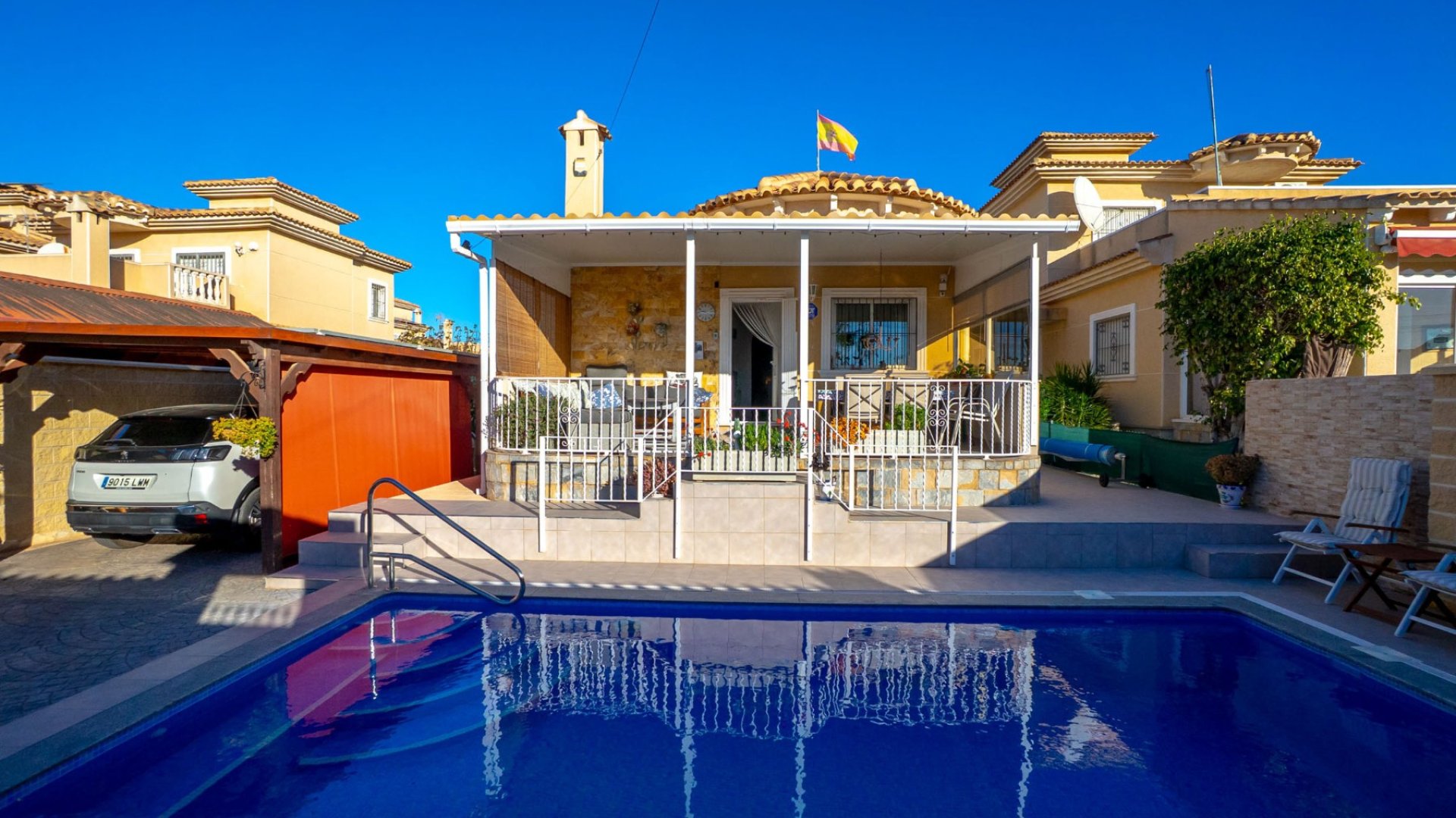 Resale - Villa -
Torrevieja - El Chaparral