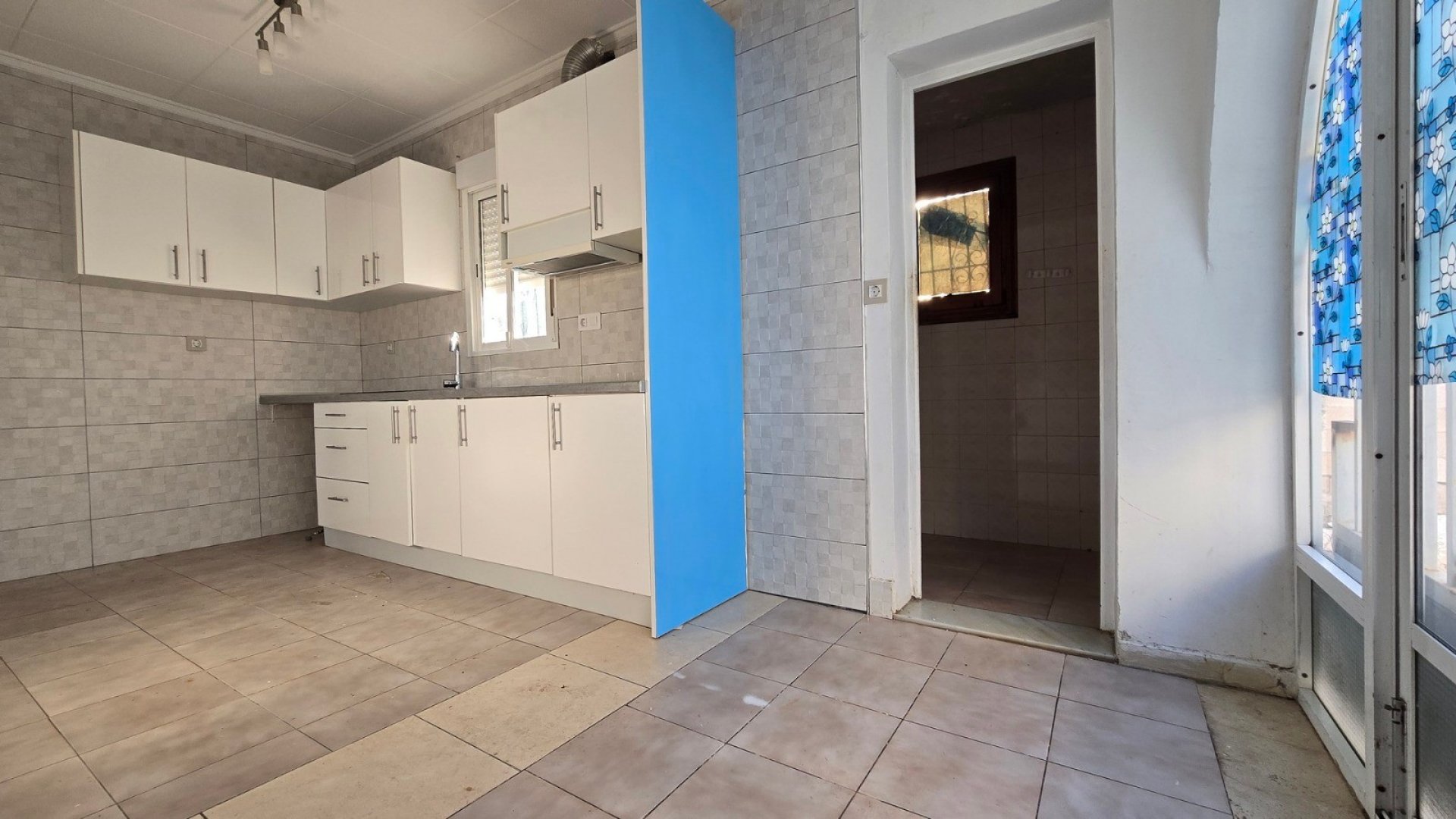 Resale - Villa -
Torrevieja - El Chaparral