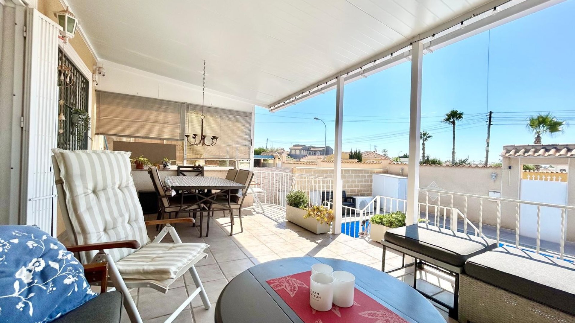 Resale - Villa -
Torrevieja - La Siesta